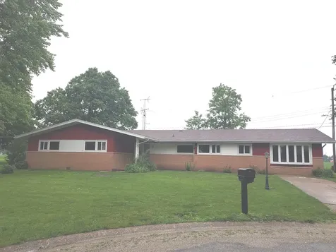 34 Walnut Circle Tuscola IL 61953