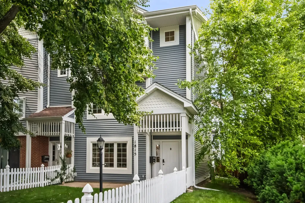 1815 Crain Street Evanston IL 60202