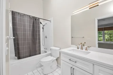1815 Crain Street Evanston IL 60202