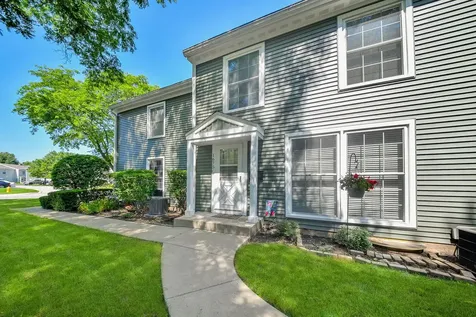 1675 Valley Forge Court Wheaton IL 60189