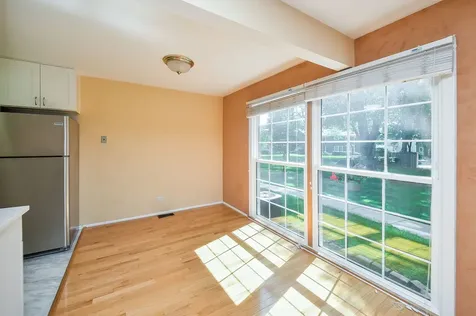 1675 Valley Forge Court Wheaton IL 60189