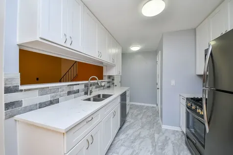 1675 Valley Forge Court Wheaton IL 60189