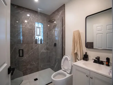 2753 West Chicago Avenue Chicago IL 60622