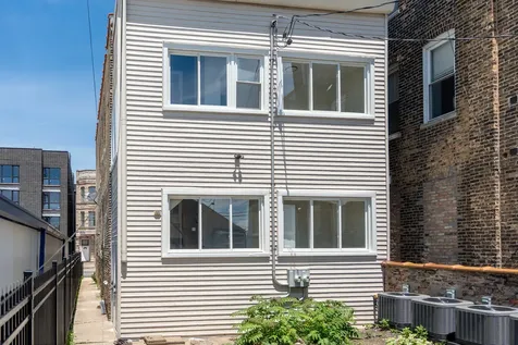 2753 West Chicago Avenue Chicago IL 60622