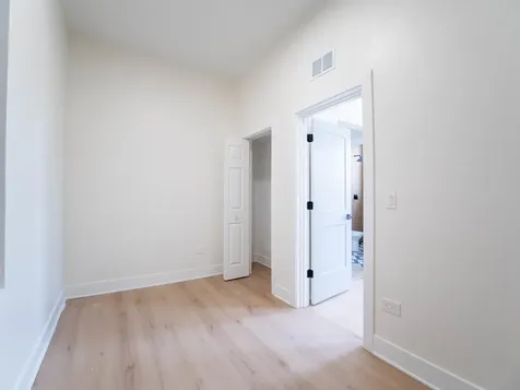 2753 West Chicago Avenue Chicago IL 60622