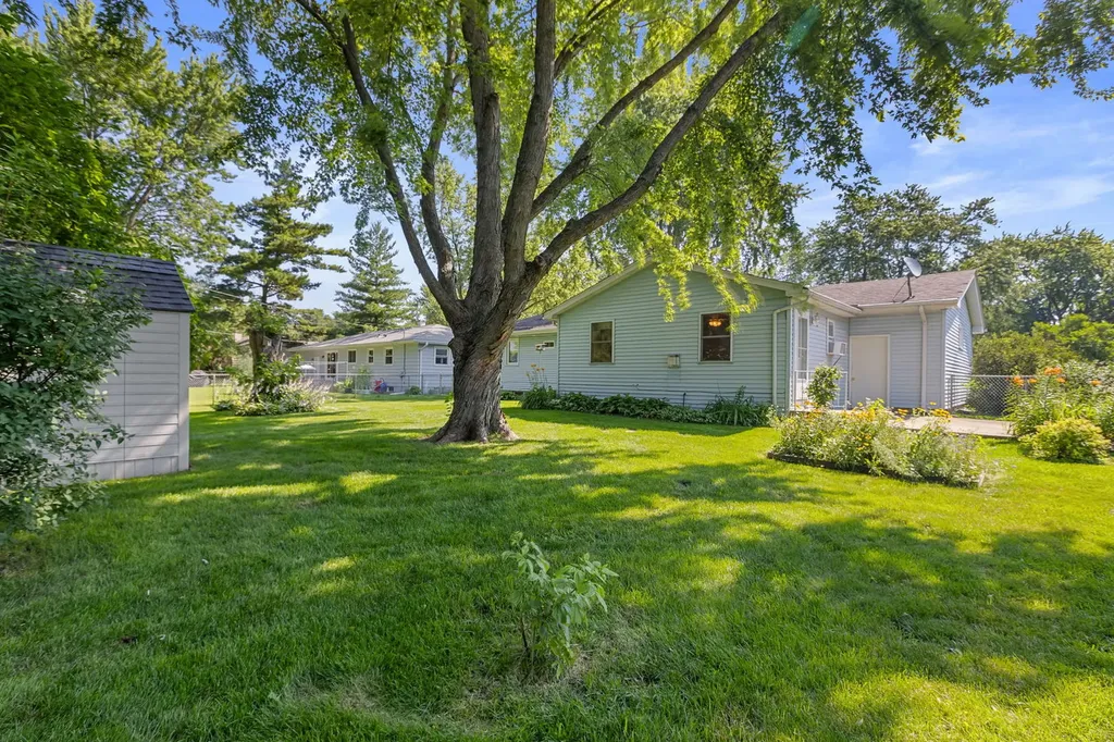 10615 Kathleen Avenue Huntley IL 60142