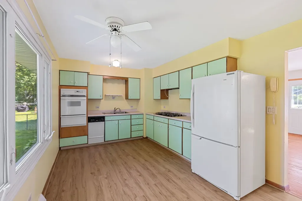 10615 Kathleen Avenue Huntley IL 60142