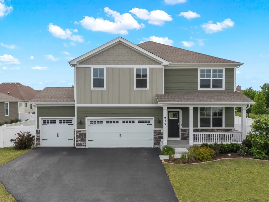 759 Kentshire Circle Elgin IL 60124