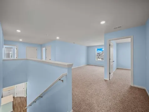 759 Kentshire Circle Elgin IL 60124