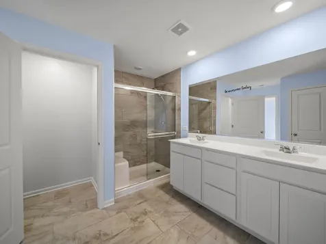 759 Kentshire Circle Elgin IL 60124