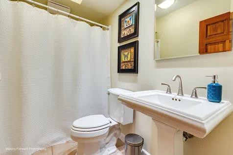 639 South 2nd Street West Dundee IL 60118