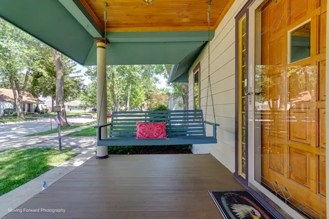 639 South 2nd Street West Dundee IL 60118
