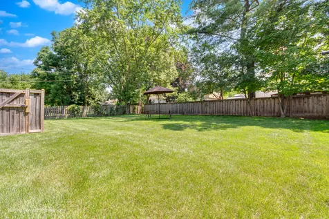 639 South 2nd Street West Dundee IL 60118