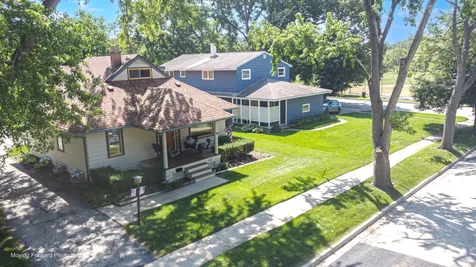 639 South 2nd Street West Dundee IL 60118
