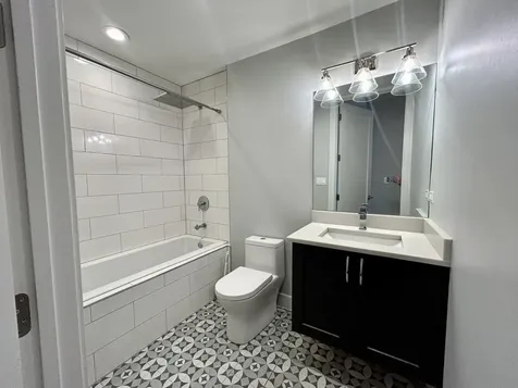 2303 West Wilcox Street Chicago IL 60612