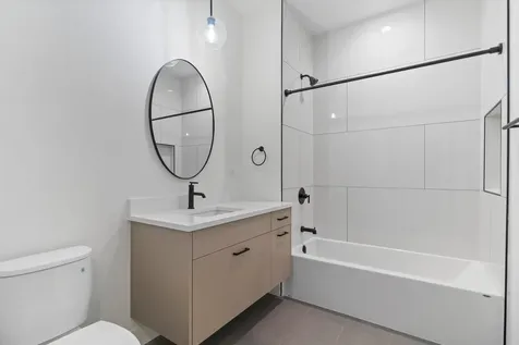 3140 North Clybourn Avenue Chicago IL 60657