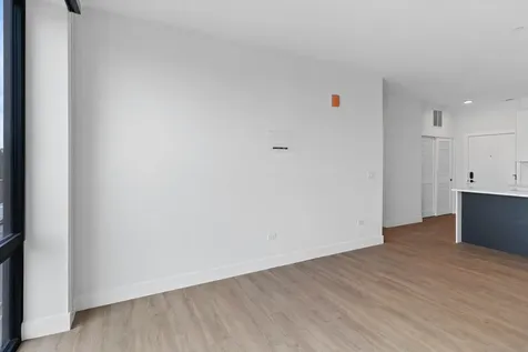 3140 North Clybourn Avenue Chicago IL 60657