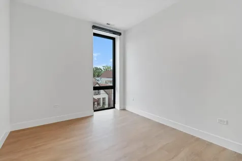 3140 North Clybourn Avenue Chicago IL 60657