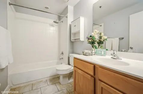 1305 South Michigan Avenue Chicago IL 60605