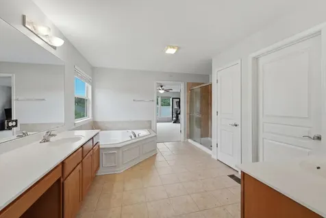 906 Blue Ridge Drive Streamwood IL 60107