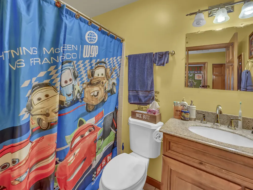 1112 Pheasant Trail Carol Stream IL 60188