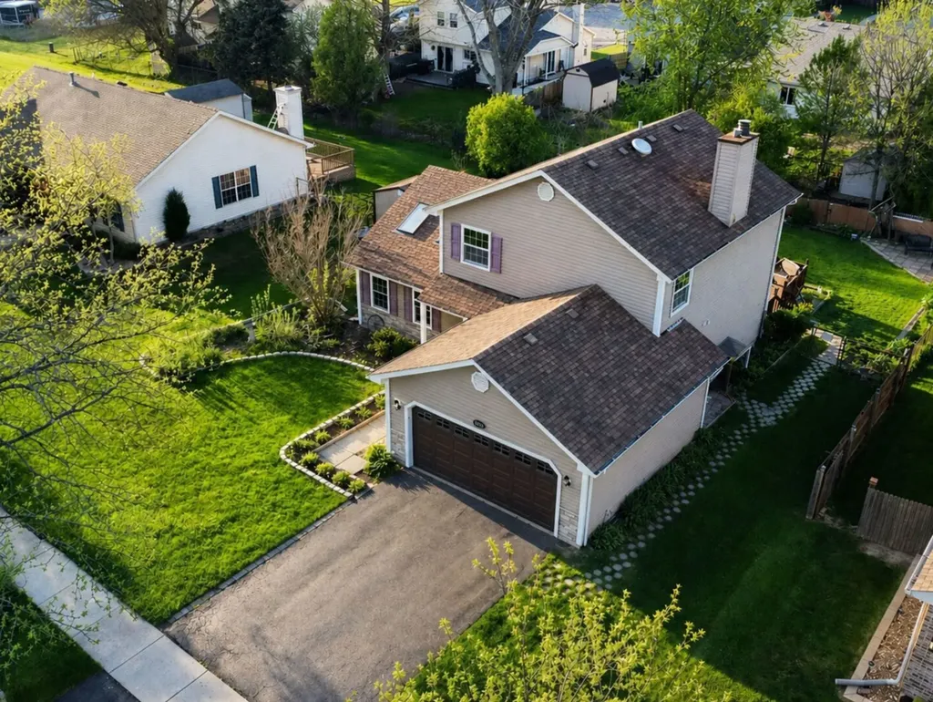 1112 Pheasant Trail Carol Stream IL 60188