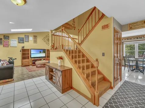 1112 Pheasant Trail Carol Stream IL 60188