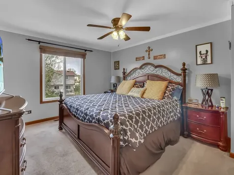 1112 Pheasant Trail Carol Stream IL 60188