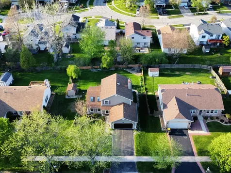 1112 Pheasant Trail Carol Stream IL 60188