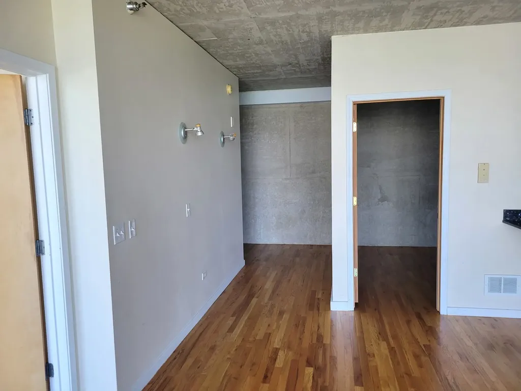 1845 South Michigan Avenue Chicago IL 60616