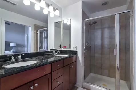647 Metropolitan Way Des Plaines IL 60016