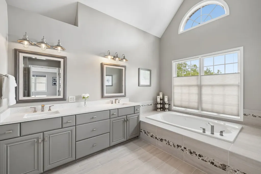 2612 Charlestowne Lane Naperville IL 60564