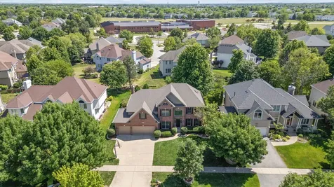 2612 Charlestowne Lane Naperville IL 60564