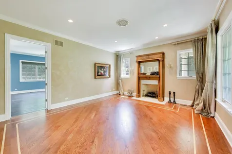 73 Locust Road Winnetka IL 60093