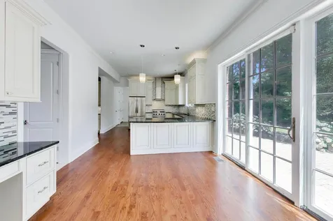 73 Locust Road Winnetka IL 60093