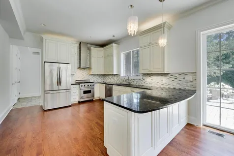 73 Locust Road Winnetka IL 60093
