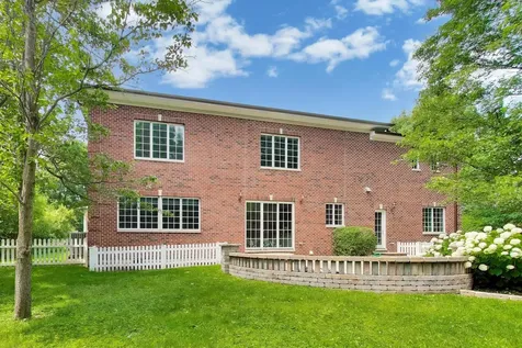 73 Locust Road Winnetka IL 60093
