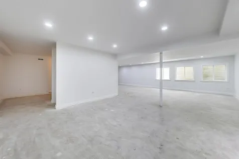 73 Locust Road Winnetka IL 60093