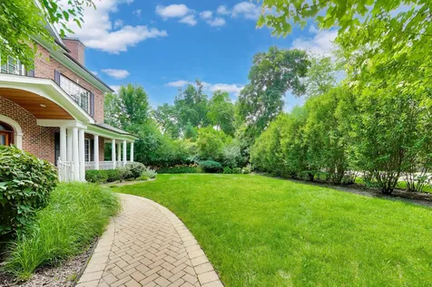 73 Locust Road Winnetka IL 60093