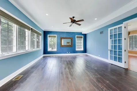 73 Locust Road Winnetka IL 60093
