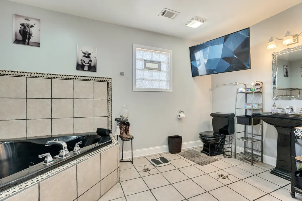 3801 West 80th Street Chicago IL 60652