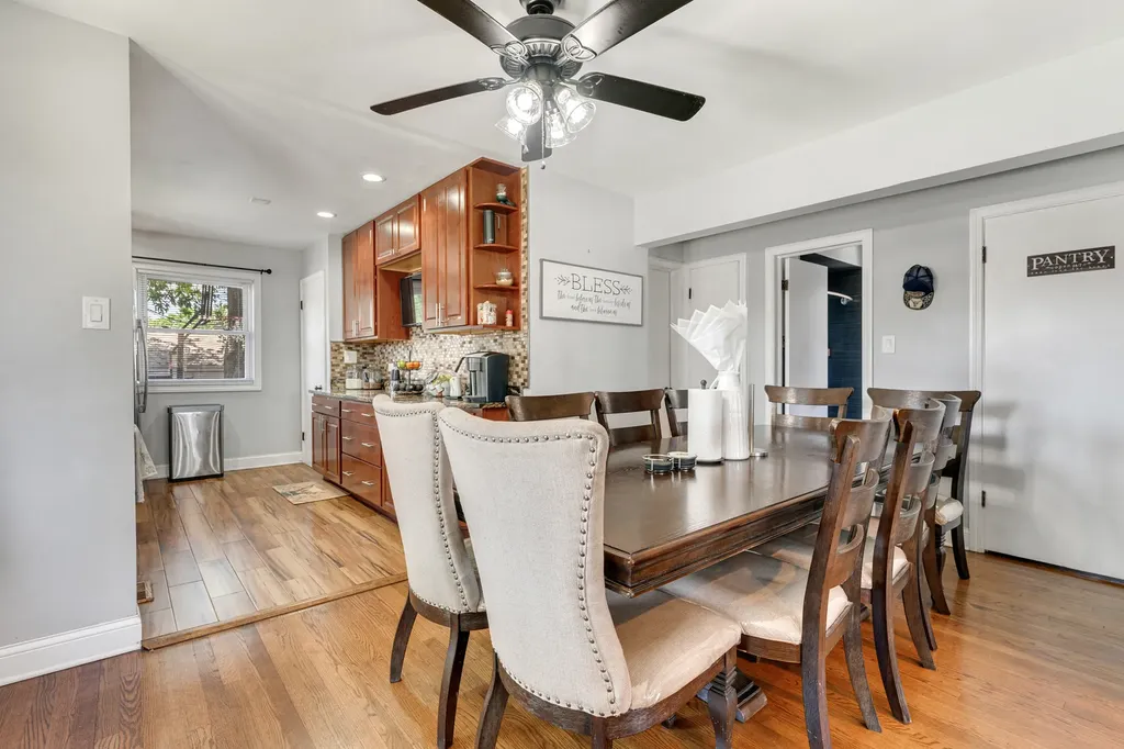 3801 West 80th Street Chicago IL 60652