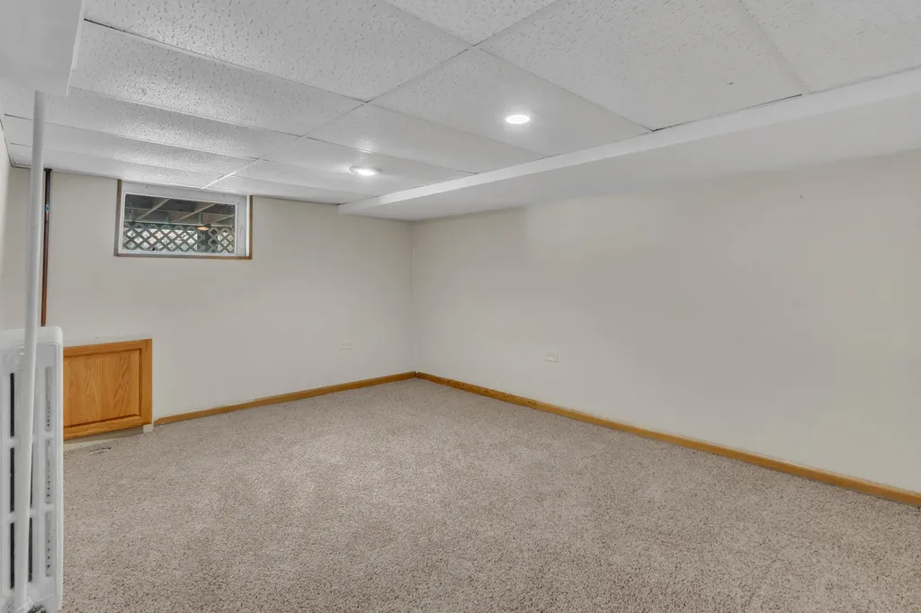 228 West Grove Street Lombard IL 60148