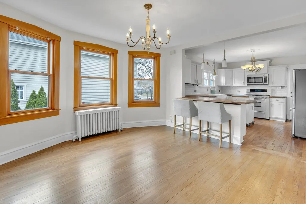 228 West Grove Street Lombard IL 60148