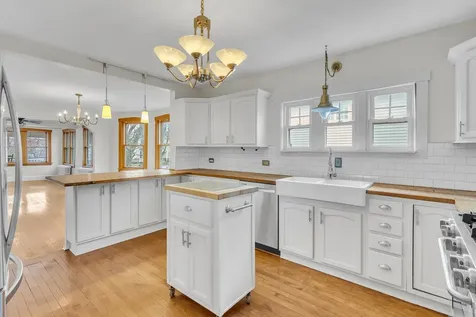 228 West Grove Street Lombard IL 60148