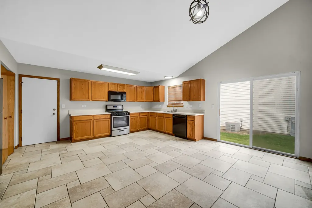 4224 Ashcott Lane Plainfield IL 60586