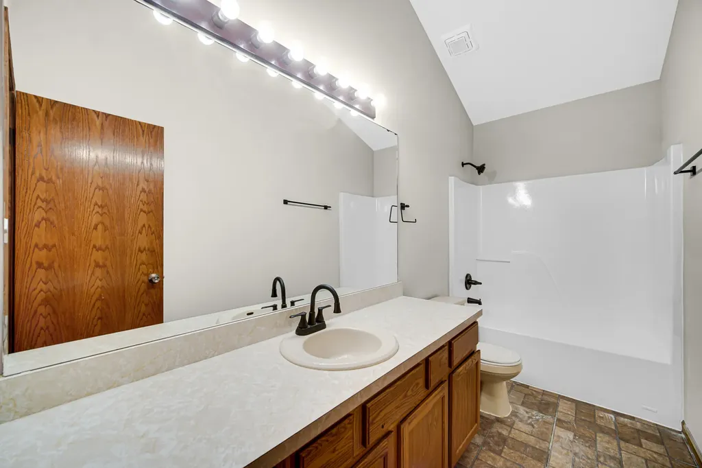 4224 Ashcott Lane Plainfield IL 60586