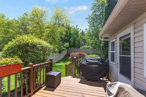 1080 Victoria Drive Fox River Grove IL 60021