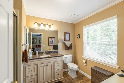 1080 Victoria Drive Fox River Grove IL 60021