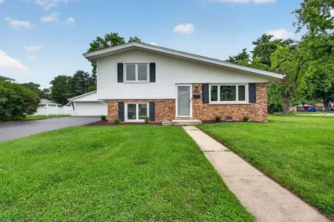 10818 South Plahm Court Worth IL 60482